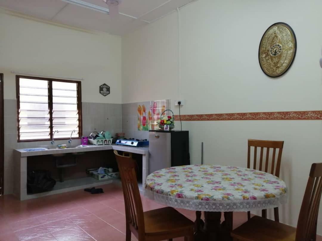 Homestay Ibu Pekan Exterior foto
